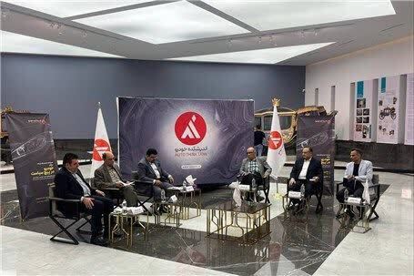 خودرو از قیمتگذاری دستوری خارج و واردات خودرو را آزاد کنید