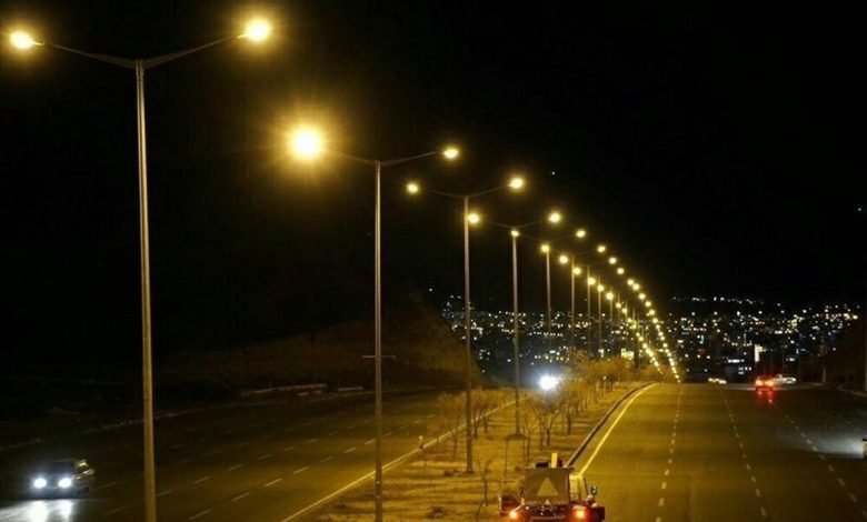 صرفه‌جویی ۱۰۰ مگاوات برق پس از دستور رئیس‌جمهور برای مدیریت روشنایی مسیرهای برون‌شهری