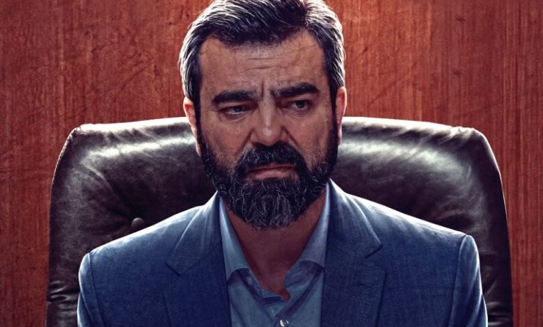 بهزاد خلج در نقش آقای قاضی