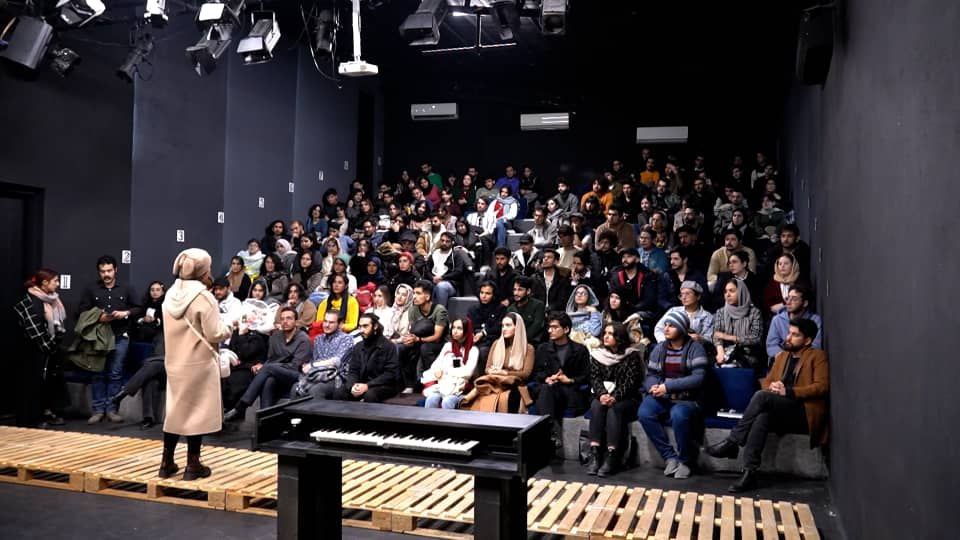 نشست پرسش و پاسخ عوامل نمایش «پس از» با دانشجویان ۴ دانشگاه تهران