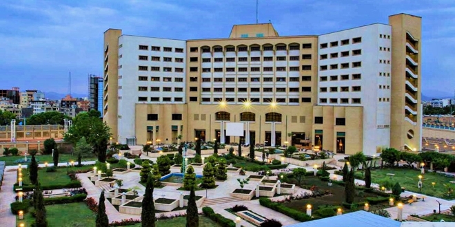 Pars Kerman Hotel a stylish and luxurious hotel in Kerman - برند Hotels.com با ماسکات Bellboy، تحولی در هویت برند و تبلیغات دنیای سفر