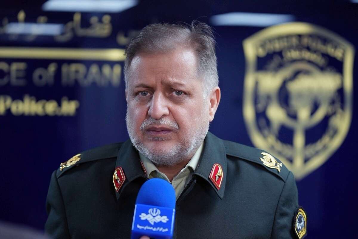 پلیس