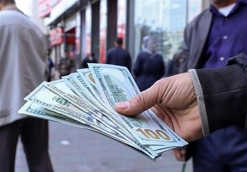 قیمت دلار، یورو و سایر ارزها ۲۷ مهر/ دلار بیش از ۲ هزار تومان اوج گرفت