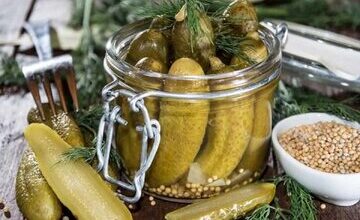 آیا لایه سفید روی آب خیارشورهای فله خطرناک است؟