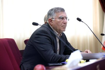 آقا معلم رفت؛ حسین فرکی آمد