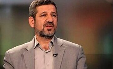 خاطره فعال اصولگرا از وعده ناهار با خاوری در بانک ملی/ یک روز برای ناهار دعوتم کرد؛ اتاق بزرگی داشت و چفیه هم انداخته بود