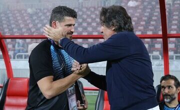 عکس| وریا غفوری روی نیمکت استقلال در آسیا نشست