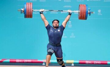 وزنهبردار رکورددار جوانان جهان: از مردم ایران عذرخواهی می کنم