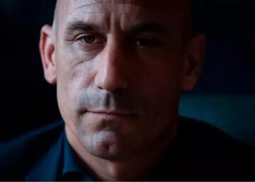 سخنان شرمآور مردفوتبالی بعد از برکناری به خاطر تعرض جنسی در فینال جام جهانی