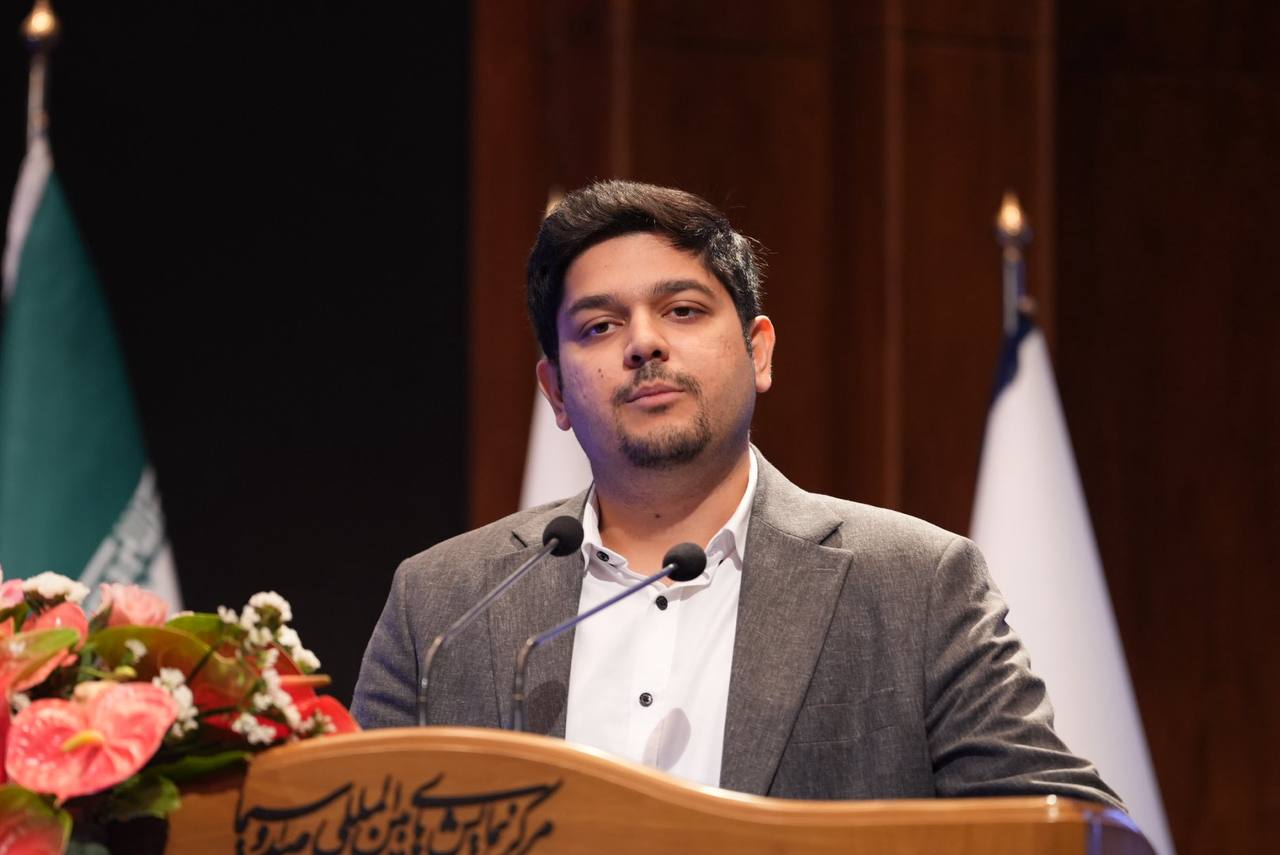 احمدنیا، همبنیانگذار صرافی والکس