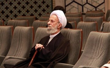 جمشیدی: مصباح یزدی صراحتاً می گوید که اگر مردم حکومتی را نخواهند، حاکم شرع حق توسل به زور برای حفظ قدرت را ندارد/ مصباح در سال‌های اخیر تحریف شده است