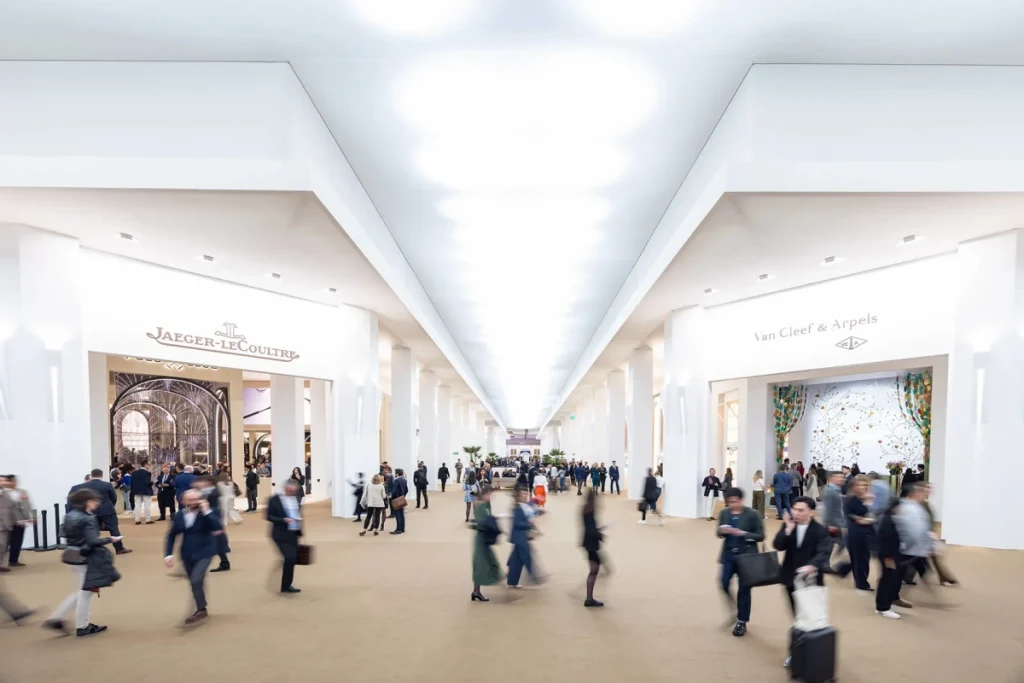 نمایشگاه سالانه Watches and Wonders