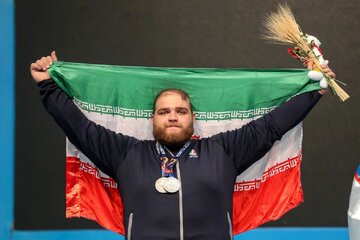 عکس | یک ایرانی، قوی‌ترین مرد جهان شد؛ نظر شما درباره این عکس چیست؟