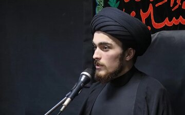 پیام نتیجه امام خمینی(ره) به آیت الله سیدمجتبی خامنهای/ سیداحمد خمینی: اگر سیدالشهدا ۷۲ یار داشتند، رهبر شهید انقلاب بیش از ۷۲ میلیون یاور داشتند