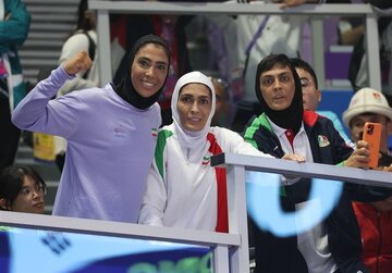 آیا خواهران منصوریان پیامهای انتقادی را پاک میکنند؟