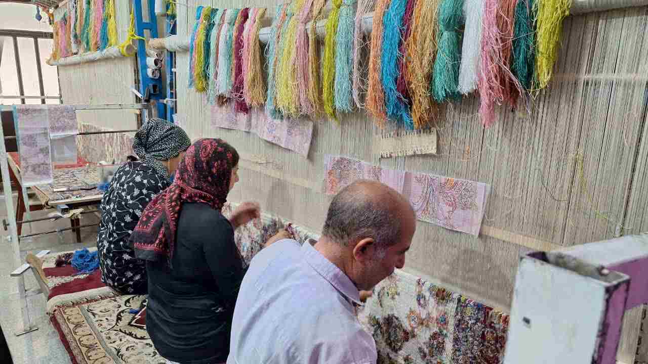فرش دستباف