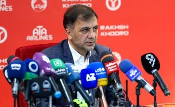 واکنش حجت کریمی به حضور نکونام در تراکتور؛ همکاری‌مان با ربیعی به جایی نمی‌رسید!