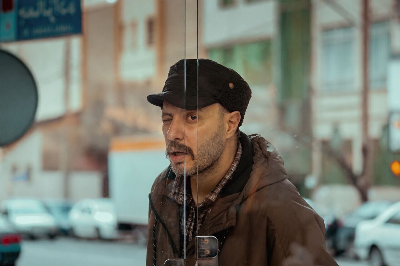چهره جواد عزتی بعد از مدتها در سینما