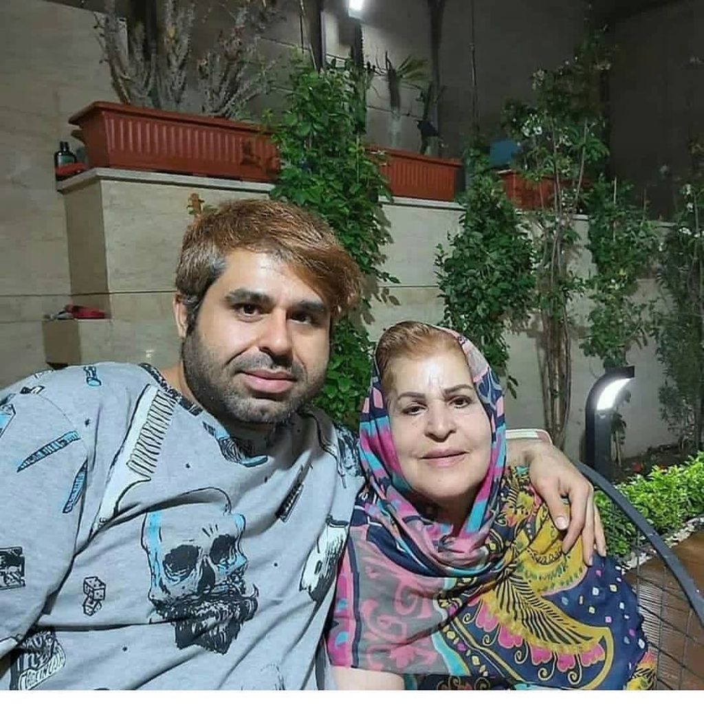 امیر نوری و مادرش