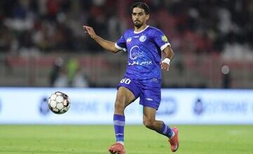 محمدحسین اسلامی با ناراحتی از ورزشگاه رفت
